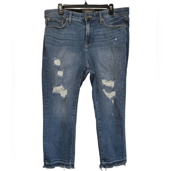 18 TORRID Premium Sky High Skinny Distressed Cropped Denim Jeans - Picture 1 of 6